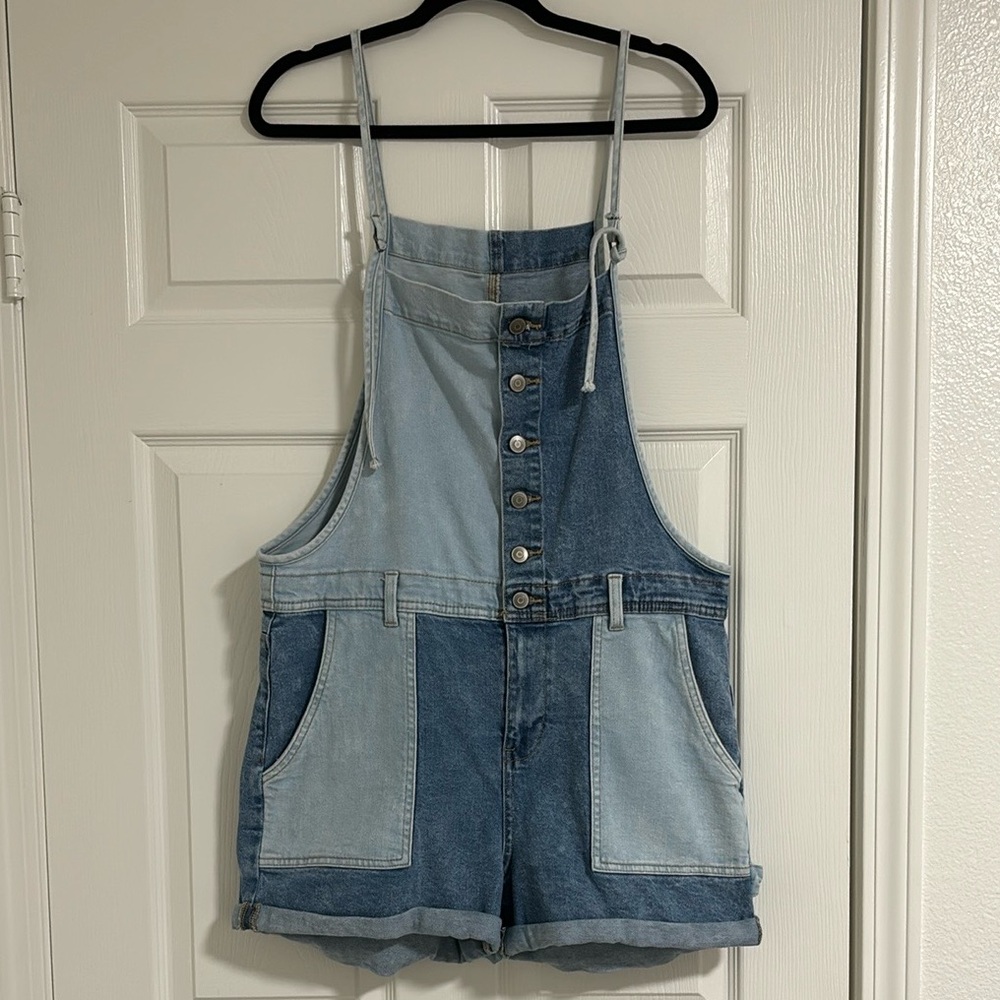 Two-toned Denim Colorblock Short Overalls by Celebrity Pink - Picture 3 of 5